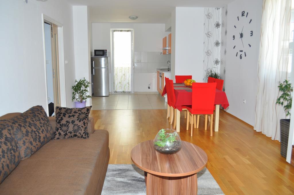 Apartment Kristijan Makarska Exteriör bild