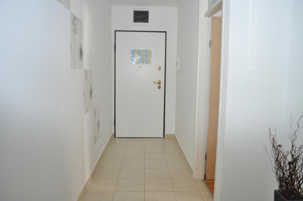 Apartment Kristijan Makarska Exteriör bild