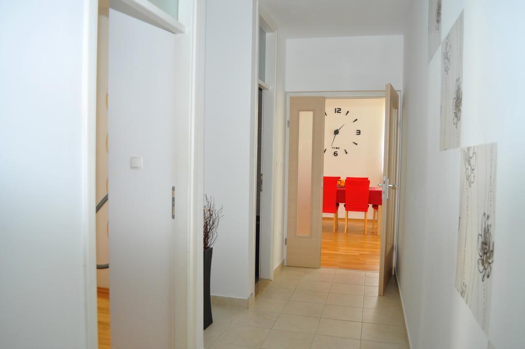 Apartment Kristijan Makarska Exteriör bild